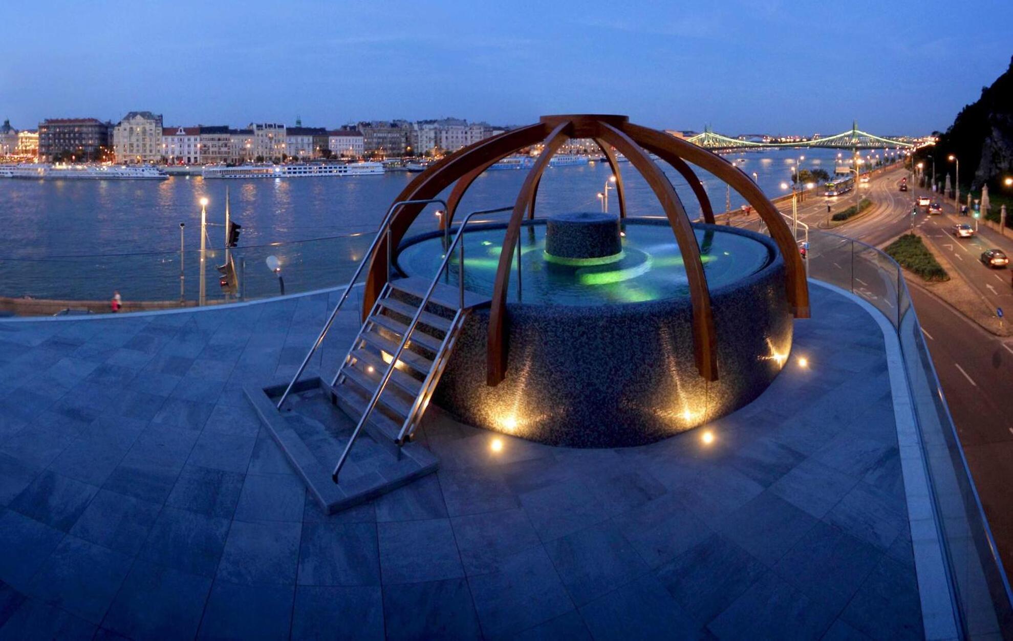 Casadeco Budapest Apt-Stunning New York Cafe View Luaran gambar