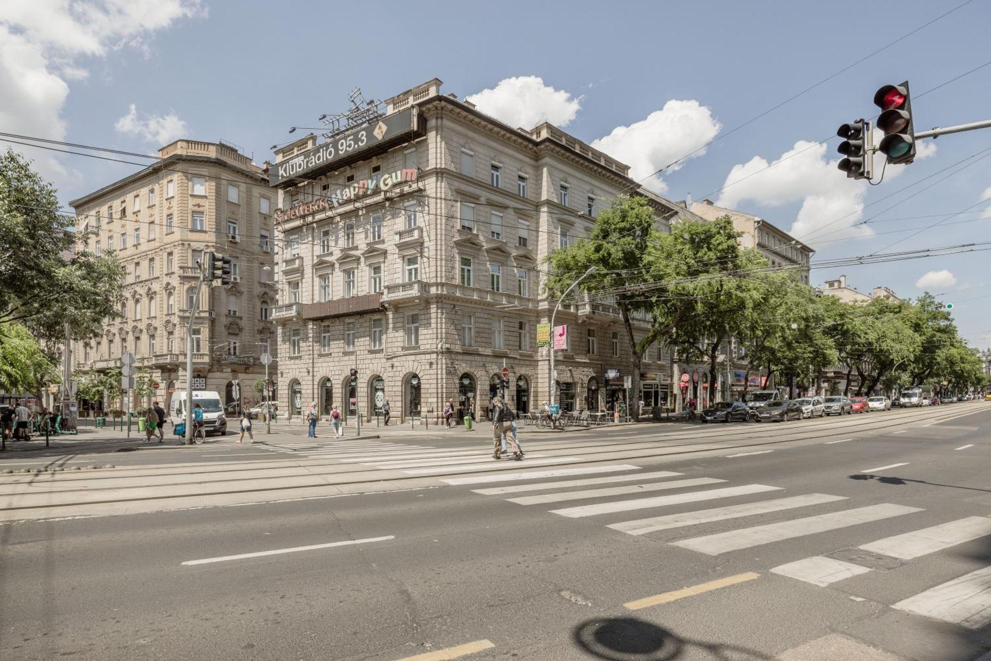 Casadeco Budapest Apt-Stunning New York Cafe View Luaran gambar